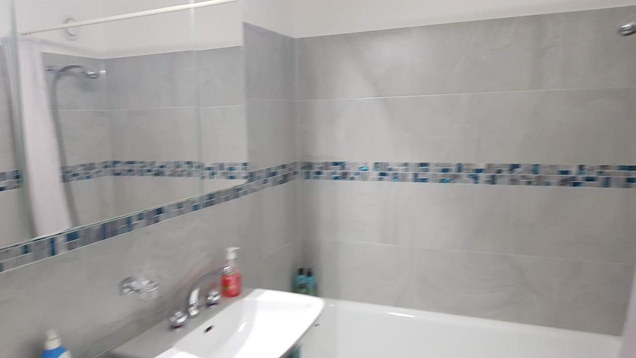 Holiday Accommodation - Swimming Pool Available Davos Ngoại thất bức ảnh